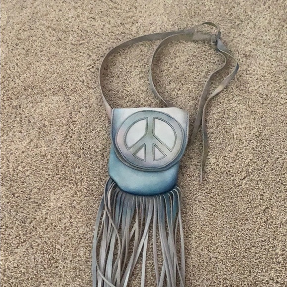 Rustic peace sign bag with fringe - Picture 1 of 3